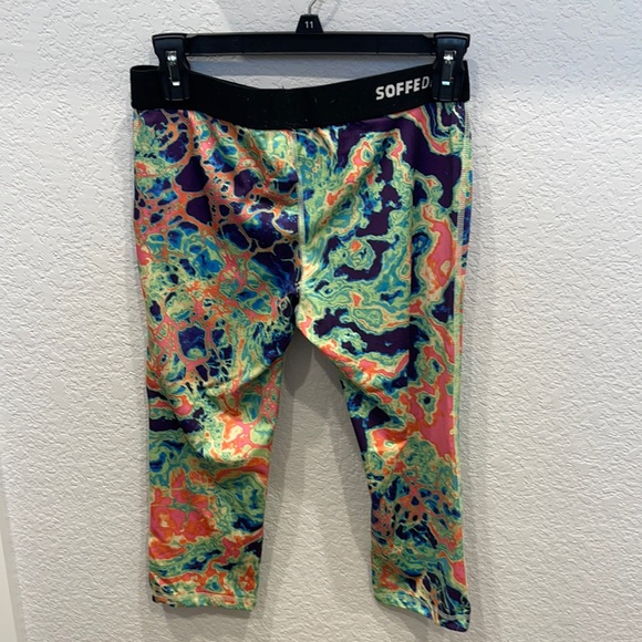 Soffe Dri work out Capris - Picture 2 of 4